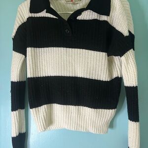 CHNGE Black and White Crew Neck Sweater with Bold Stripes
